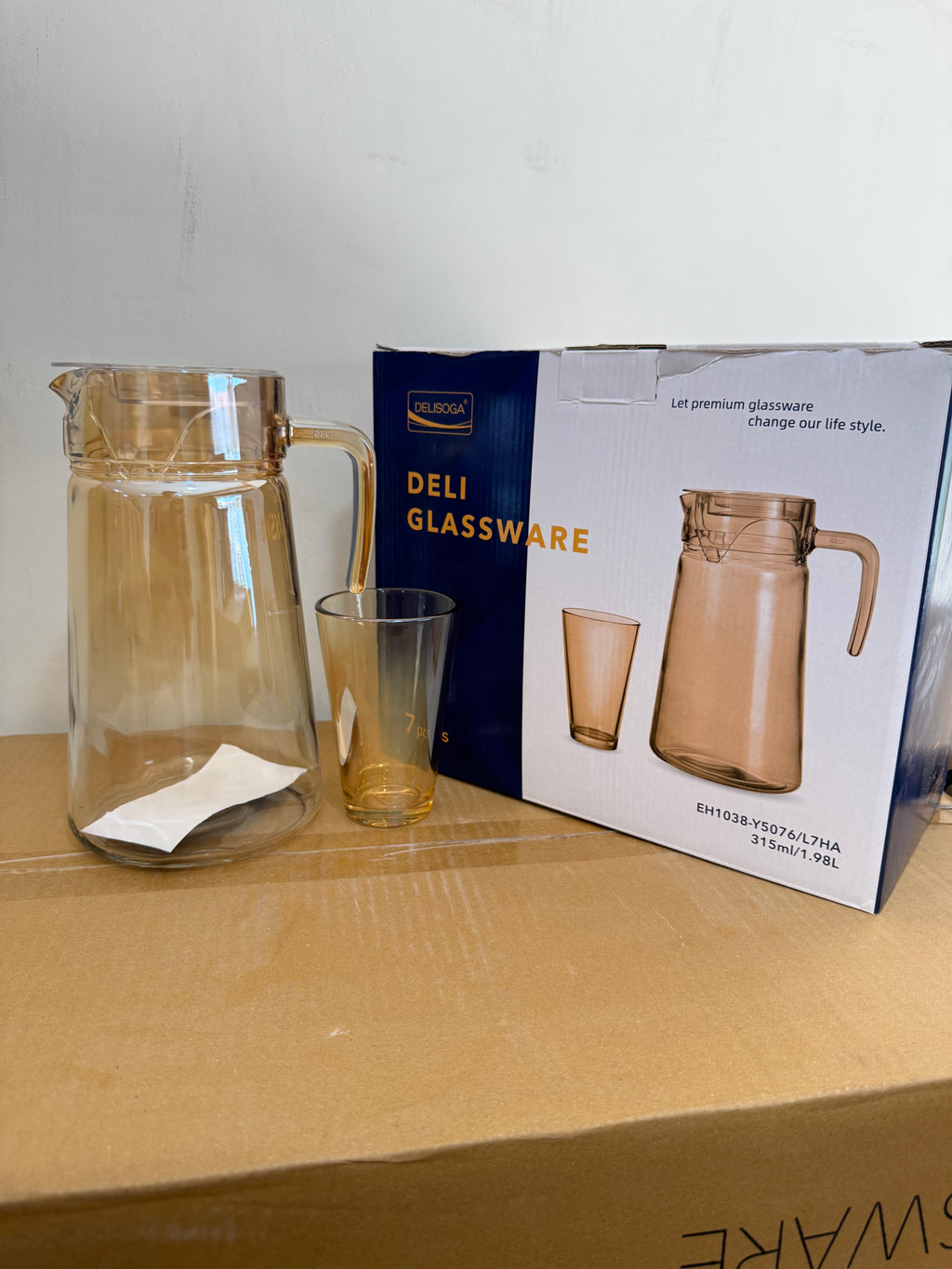 Delisoga Glassware 7 Pcs Golden Glass Water Set – 2L Jug with Lid & 6 Glasses